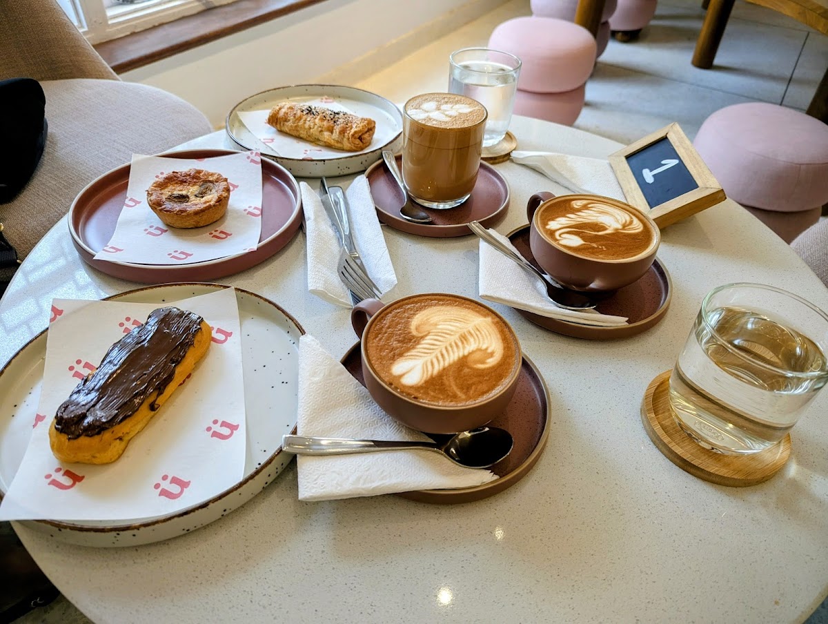 Punchi's — Café, Playhouse & Co-Working for Parents — Photo 3