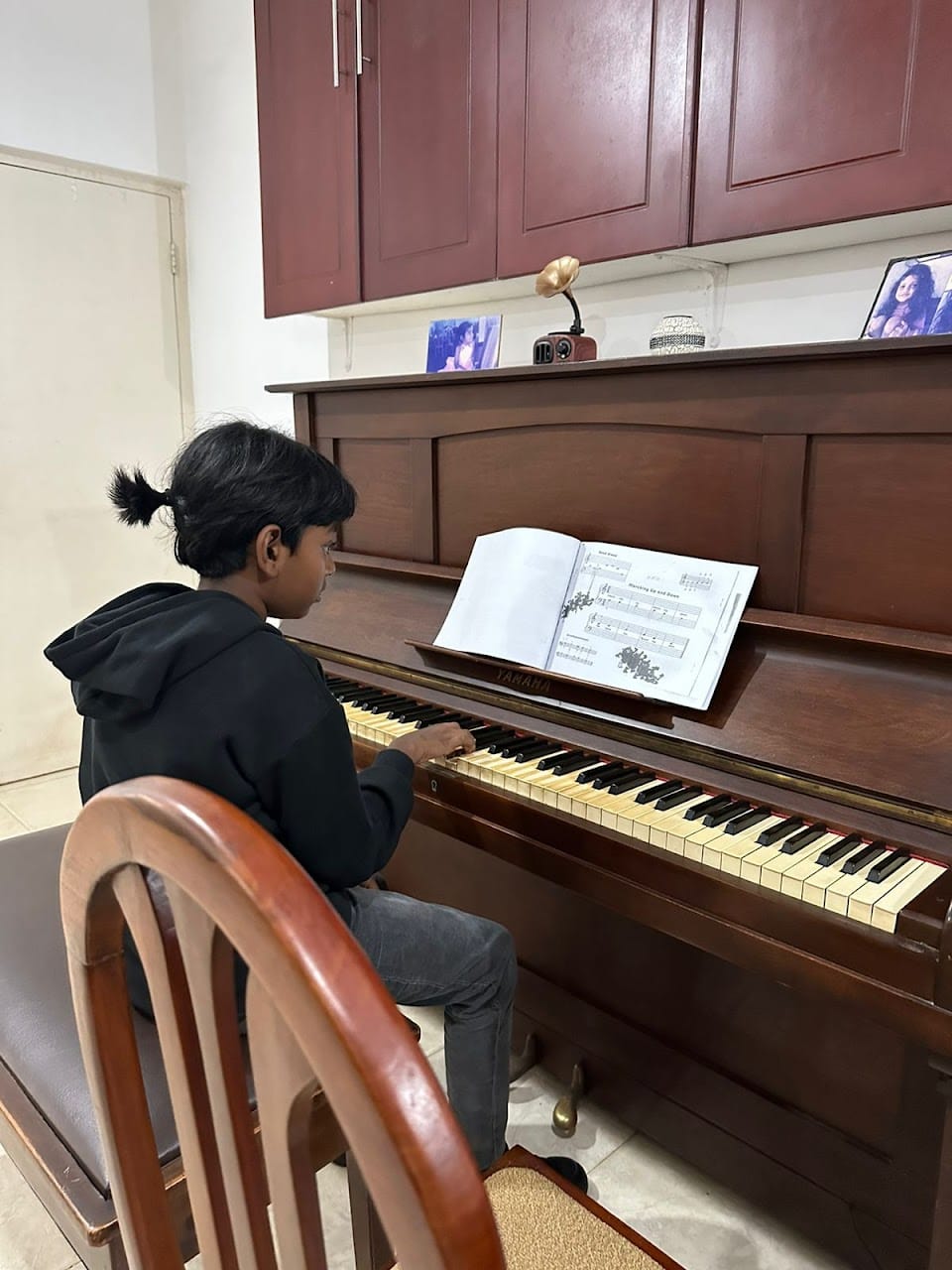 Guitar Academy Colombo — Guitar Lessons for Kids